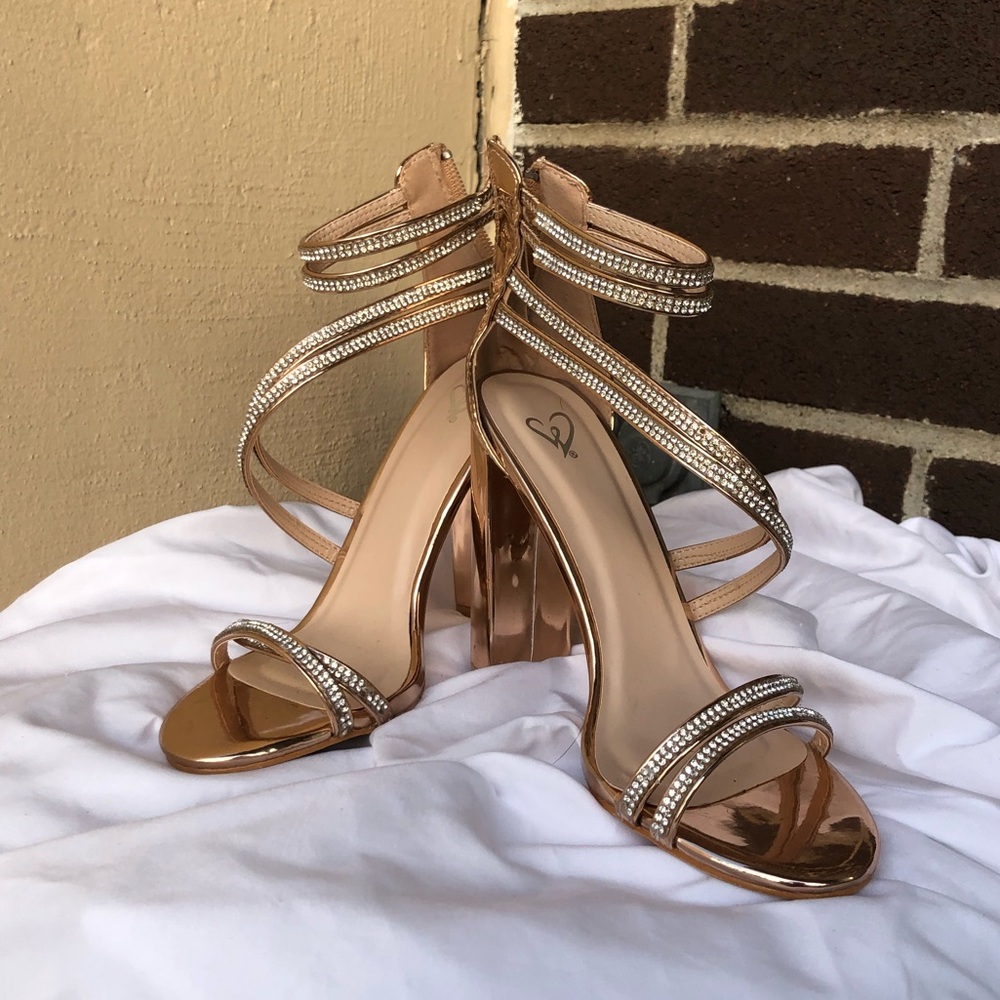 Rose Gold “Dreyan” Heels 👠